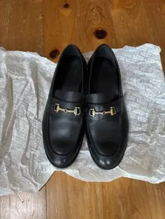 ブラックレザー ローファー ゴールド金具