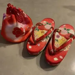 赤い花柄草履と巾着袋セット