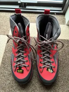 Item thumbnail for item ad1875db-7476-4b4c-af8f-b0bd2e948458