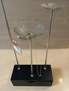 ✨【ジュエリースタンド】お花モチーフ／小物収納ボックス付き✨