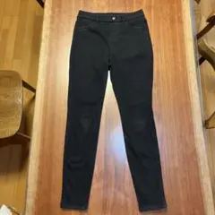 ユニクロ　ヒートテックウルトラストレッチレギンスパンツ　BLACK womenＬ