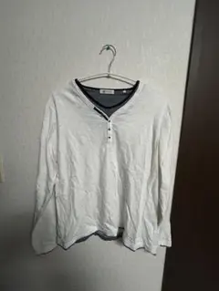 ホワイト ヘンリーネック 長袖シャツ