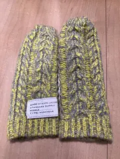 CHUNKY CABLE KNIT MITTENS