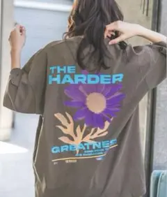 《UNISEX》ポスターフラワーTシャツのサムネイル