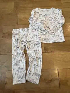 キッズ パジャマ 上下セット 花柄のサムネイル