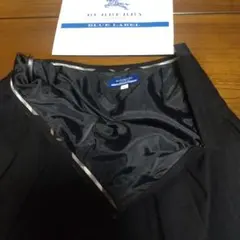 バーバリーブルーレーベル　タックフレアースカート