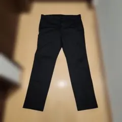 ユニクロ　黒　スリムフィットチノパン