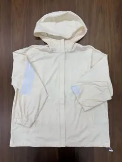 adidasウインドブレーカー