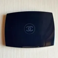 【CHANEL】シャネル ファンデーションケースのみ（ベロア袋付き）