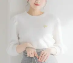 フラりんさま専用　　ウィルセレクション白キラキラパフ袖プルオーバー
