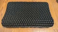 ひつじのいらない枕　至極（枕単体　スタンダードモデル） ブラック　非喫煙のサムネイル