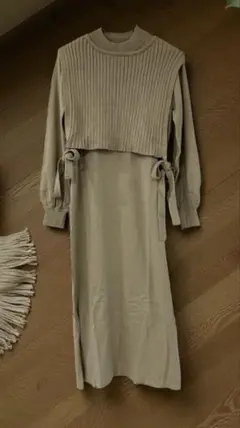 試着のみ　薄いカーキ　ITEMS ニットワンピース 長袖