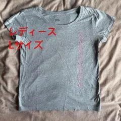 UNDER ARMOUR レディース　トレーニングウェア　半袖　グレー