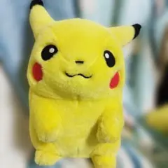マクドナルド　ピカチュウぬいぐるみ
