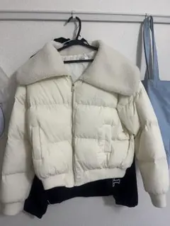 アイボリー ボア襟付きショートダウンジャケット