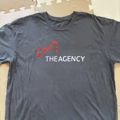 THE AGENCY プリント Tシャツ チャコールグレー