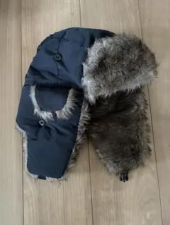 黒いフライトキャップ 耳あて付き