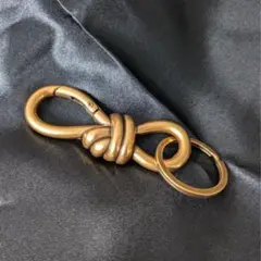 リボン型　カラビナ　リング　キーホルダー　アメカジ　ゴールド　ヴィンテージ