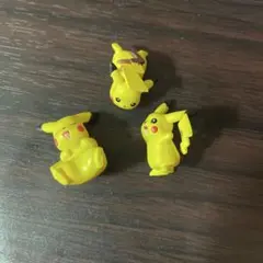 ポケモンセンターメガトウキョーのピカチュウ カプセルトイ フィギュア