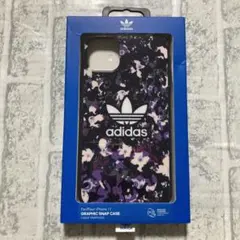 【最終値下げ】adidas iPhone 11 グラフィックスナップケースのサムネイル