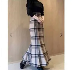 ハイウエストタイトヘムフレアチェックスカートSNIDEL