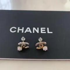CÉLINE パールデザイン フックピアス - メルカリ