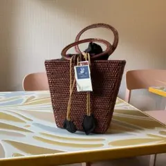 ikotイコット (2.6万) 肩掛け 巾着 カゴバッグ タッセル本革×ラフィア