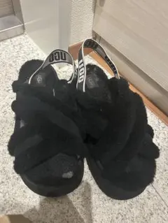 ★最終値下げ★UGG ブラックサンダル シュークリーナー付き