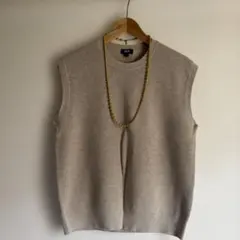 UNIQLO ベージュ ラウンドネックノースリーブベスト S