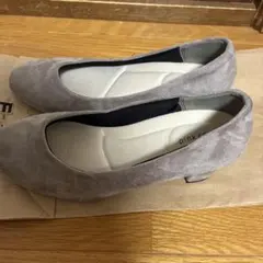 pink adobe グレー色 パンプス【24cm】のサムネイル