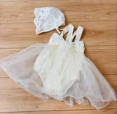 ハーフバースデー　アイボリー チュチュ付きロンパースとボンネット73