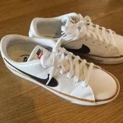 NIKE ナイキCOURT LEGACY コートレガシーDJ2517-100