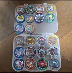 妖怪ウォッチ　メダル22枚＋ケース