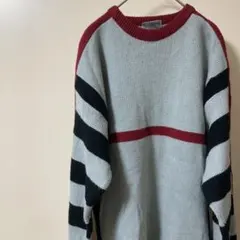 ウ*️様 グレーに赤、ブラックのラインのあるメンズセーター　ニット　XL