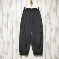 GU ジーユー (S)　カーゴプルオンパンツ　ブラック