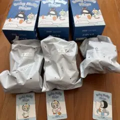 POPMART Baby Molly × Pingu ぬいぐるみのサムネイル