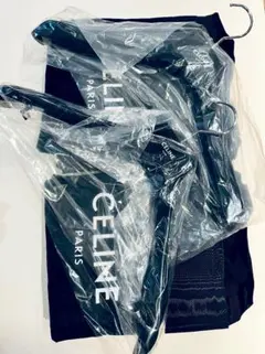 CELINE ガーメントバッグとハンガーの各2セット（各２点）