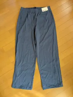 【新品未使用】ユニクロ ウルトラストレッチアクティブトラックパンツ Lサイズ