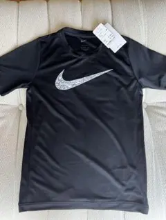 NIKE Tシャツ 新品未使用 150cmのサムネイル