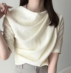 Classical Elf ドレープネック Tシャツ　アイボリーのサムネイル