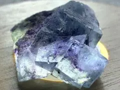内モンゴル産・ブルー】ファントム フローライト 原石 天然石 鉱物