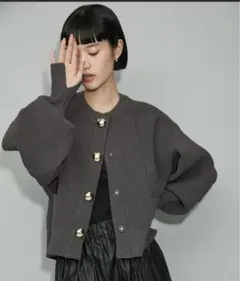 M*!様 AER 金釦カーディガン　チャコールグレー