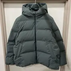 最終価格 希少サイズ UNIQLO シームレスダウンパーカー オリーブレディース