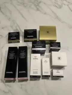 CHANEL 化粧品　空箱