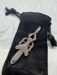 CHROME HEARTS 万年筆 シルバー ダガーチャーム付 CHROME HEARTS 万年筆 シルバー ダガーチャーム付 - メルカリ