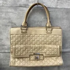 Item thumbnail for item aa8c9e9a-4317-49ee-9c35-96236cb1ff6c