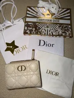 Dior ディオール ミニ財布 二つ折りカロ ダリア レザー