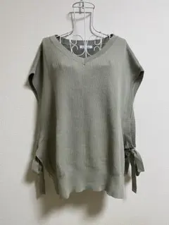 サイドリボンニットベスト