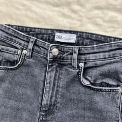 ZARA ストレートデニム　36サイズ