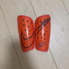 Nike Mercurial シンガード オレンジ